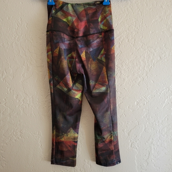 Onzie crop Leggings Size XS - Picture 2 of 4